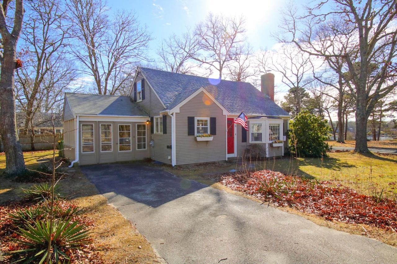 Lofted Cape Cottage By Leavetown Vacations South Yarmouth Esterno foto