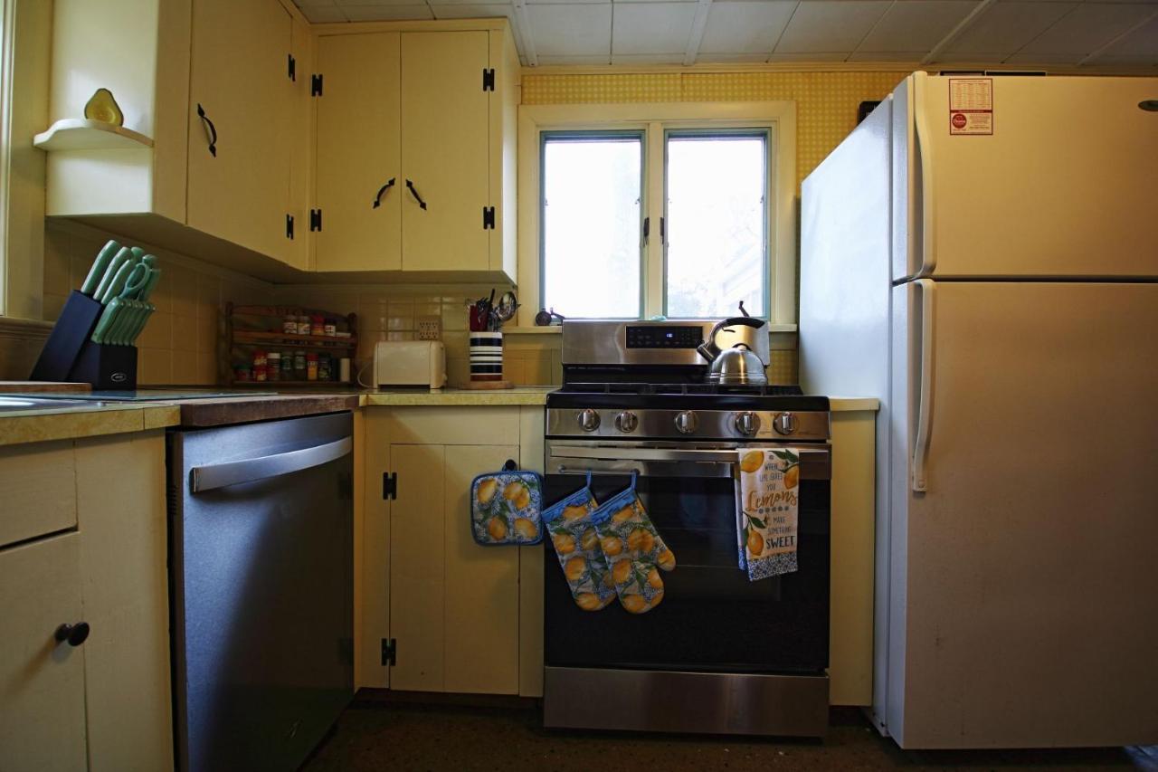 Lofted Cape Cottage By Leavetown Vacations South Yarmouth Esterno foto